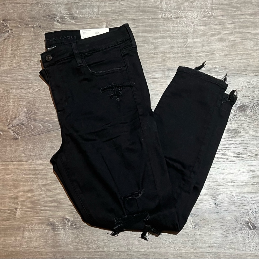 NWT American Eagle ripped low rise Dream Jegging